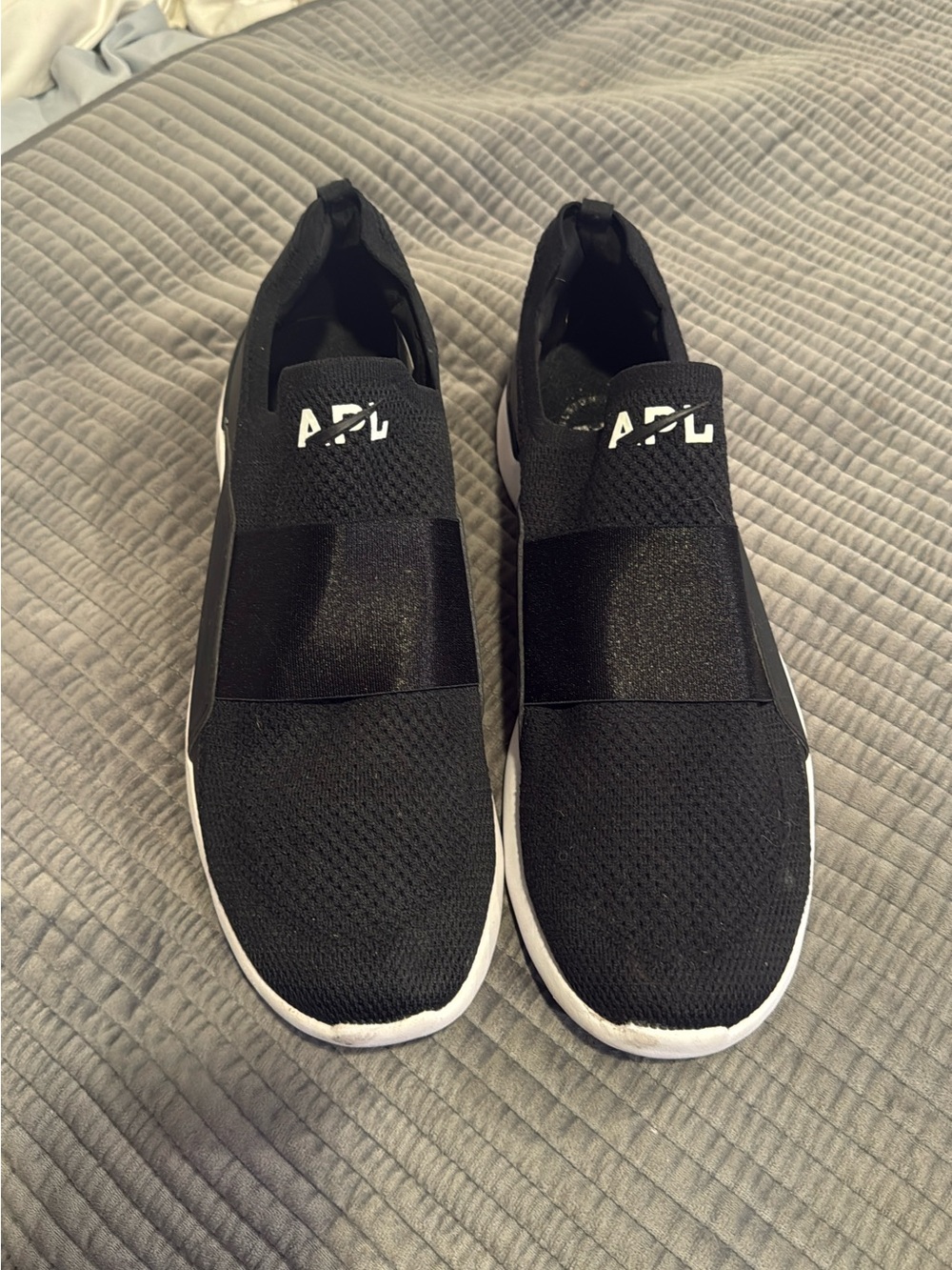 APL Men's Slip-On Knit Sneakers in Black with White Sole Techloom Bliss M